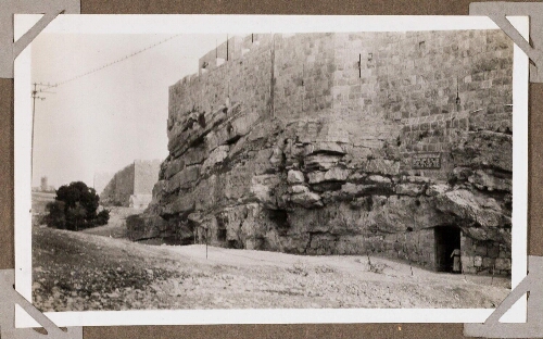 Jérusalem : Mur Nord. Entrée des cavernes royales