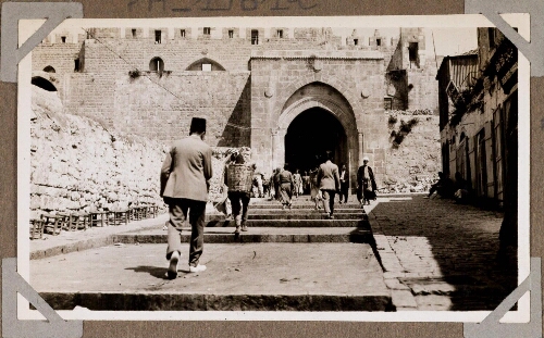 Jérusalem : La porte de Damas vue de l'intérieur