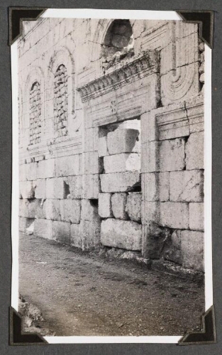 Qalaat Semân : Porte latérale de la basilique Nord
