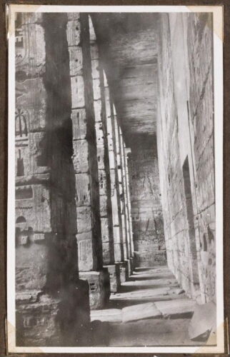 Medinet Habou : Temple de Ramsès III. 1ère cour. Galerie de l'Est