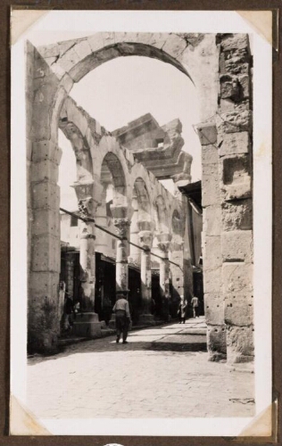 Damas : "Arc de triomphe" : propylées de la basilique de Théodose