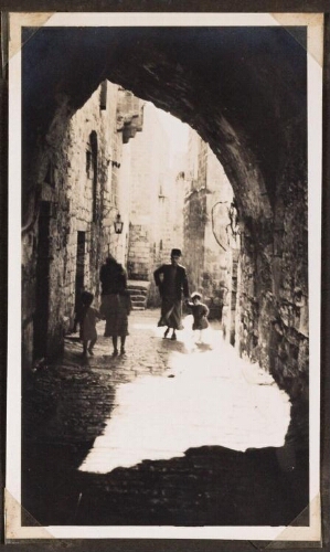 Jérusalem : Une rue du quartier juif, près le Saint-Sépulcre