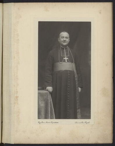 [Mgr Pierre Chatelus, évêque de Nevers]