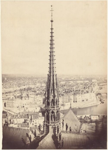 Flèche de la cathédrale Notre-Dame de Paris de l'architecte Viollet-le-Duc
