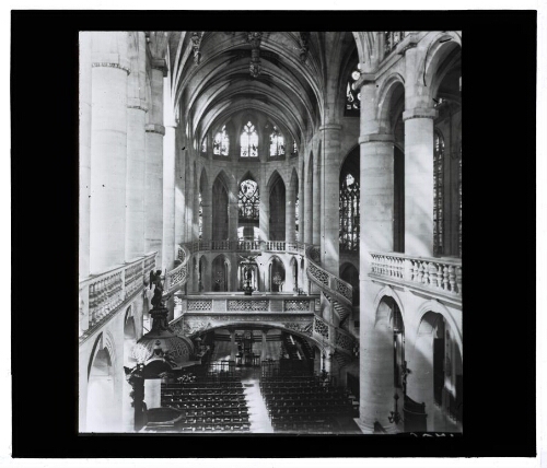 Paris - Eglise Saint-Etienne du Mont, intérieur (31706 R.M.)