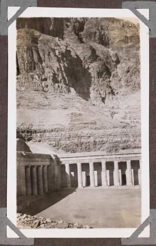 Temple de Deir El Bahari. 2ème terrasse, portique Nord