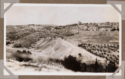 Jérusalem : Vue prise du Mont des Oliviers. Direction Sud-Ouest