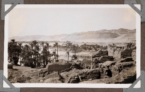 Ile d'Eléphantine : ruines de la ville direction Sud Sud-Ouest