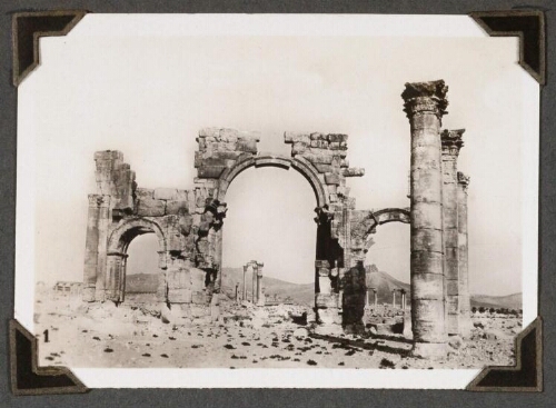 Palmyre : [L'arc monumental]