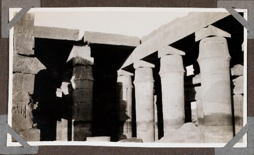 Karnak : Edifice de Thoutmès III. Salle des fêtes