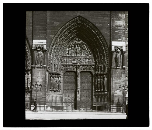 [Notre-Dame de Paris, portail] (sépia)
