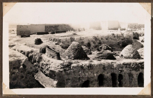 Fouilles de Pezard dans le Tell de Cadès sur l'Oronte. A l'arrière-plan, une des localisations supposées de l'entrée de Hamath