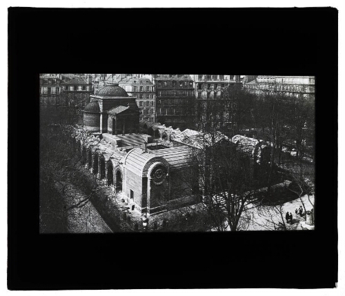 Paris - Chapelle expiatoire et square Louis XVI (1649)