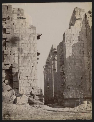 Karnak. Dromos, salle hypostyle et obélisque (Egypte). 1111