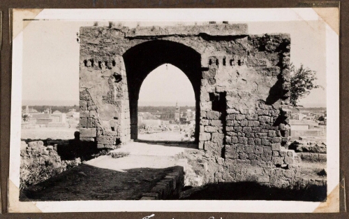 Tripoli : Porte de la citadelle, vue de l'intérieure