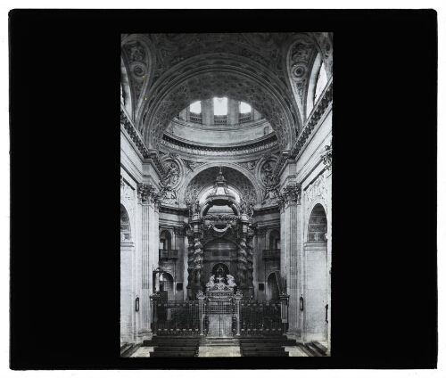 Paris - Chapelle du Val de Grâce, la nef (264)