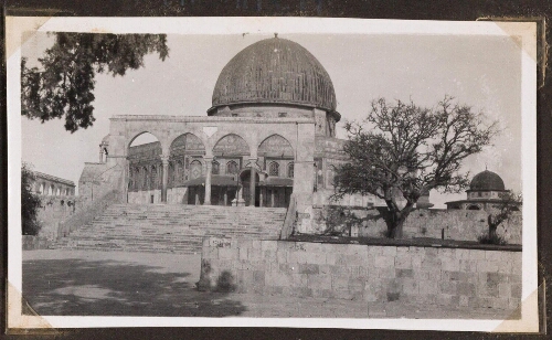 Jérusalem : La mosquée d'Omar. Vue prise du Sud, à gauche de la chaire du Cadi