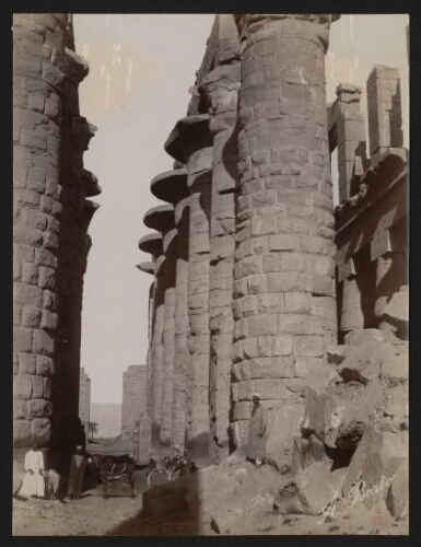 234. Karnak - Colonnades du milieu