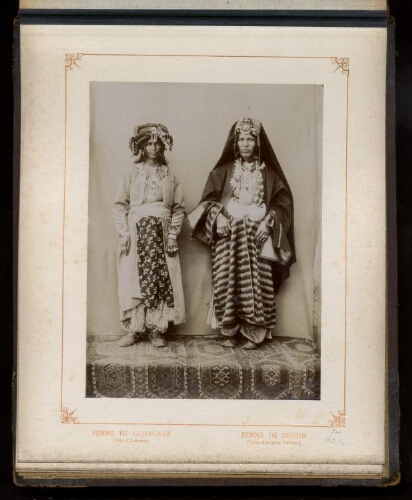 Femme de Guerguer (près d'Adiaman) [et] femme de Dersim (tribu d'origine persane)