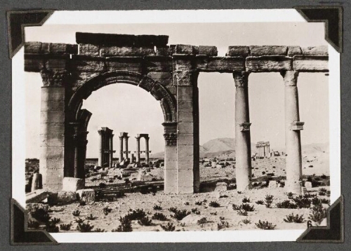 Palmyre : [l'arc du decumanus]