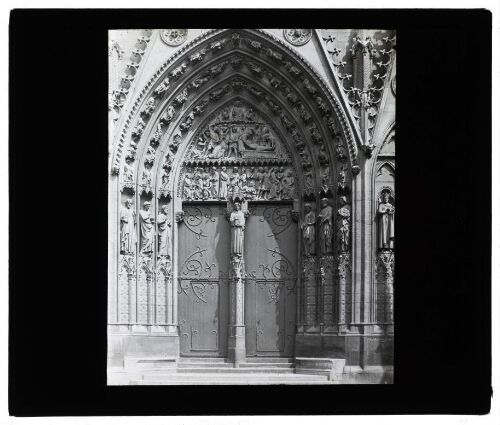 Notre-Dame de Paris. Porte du transept Sud