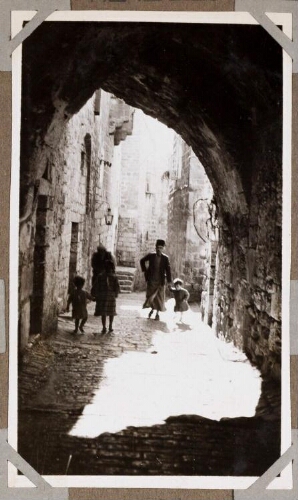 Jérusalem : Une rue du quartier juif, près le Saint-Sépulcre