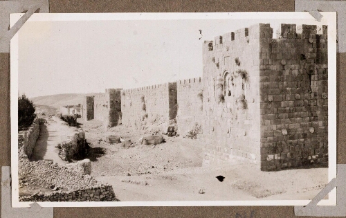 Jérusalem : Angle Nord-Est et murs Est